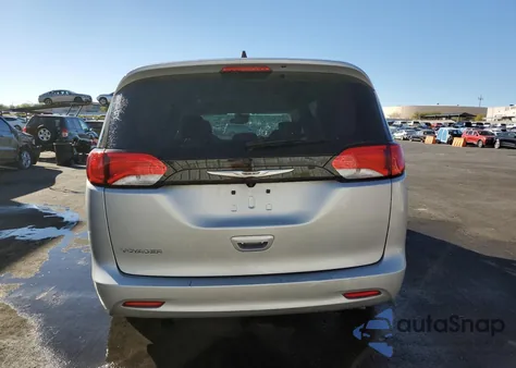 2023 Chrysler Voyager Lx z USA, uszkodzony, nr VIN 2C4RC1CG9PR597520